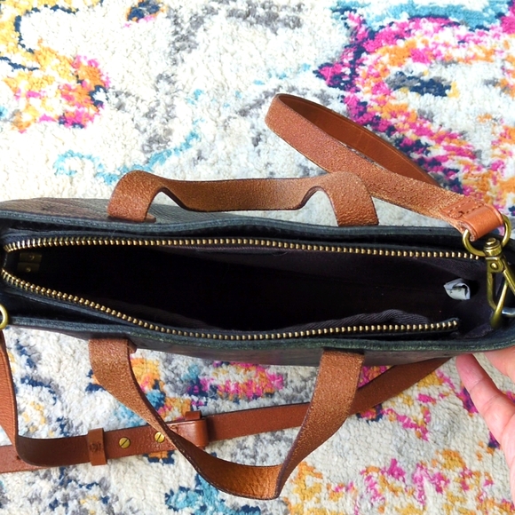 Madewell Zip Top Transport - Picture 4 of 5